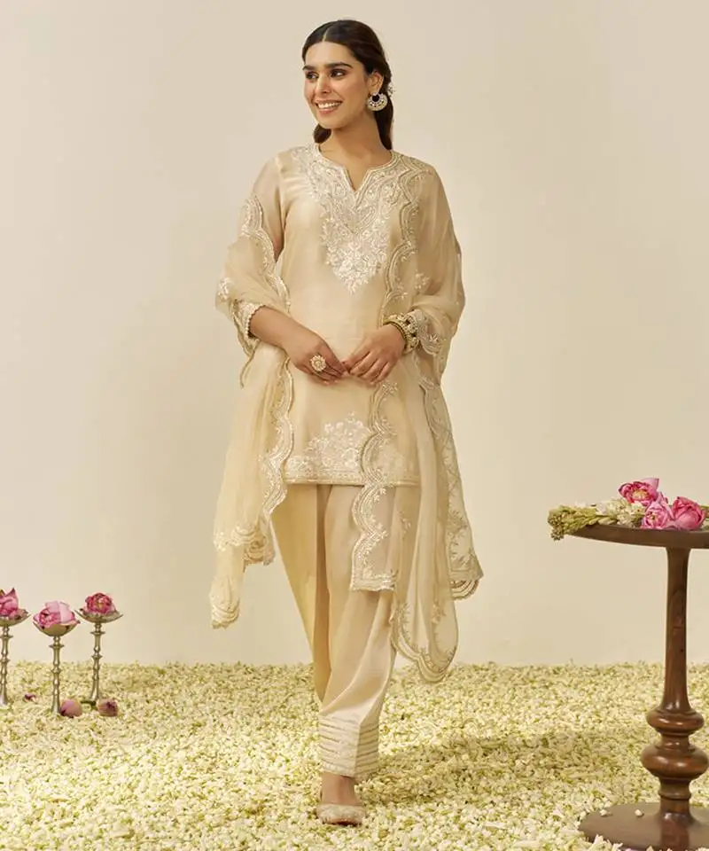 Beige haniya - short kurta with salwar and dupatta