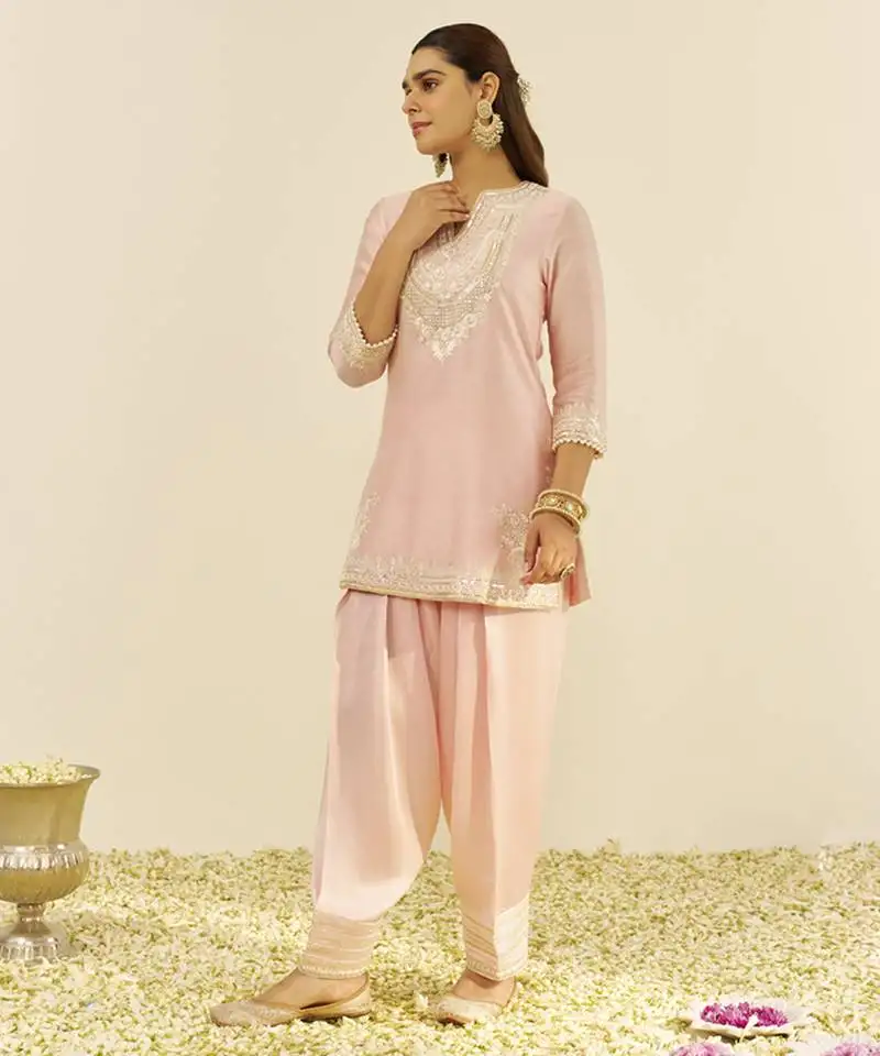 Off rose haniya - short kurta with salwar