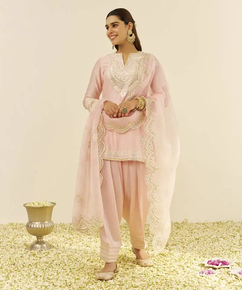 Off rose haniya - short kurta with salwar and dupatta