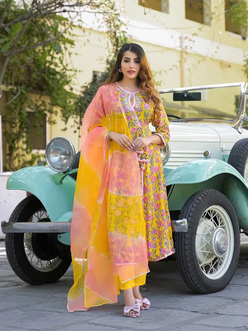 Divena yellow floral printed muslin kurta pant with dupatta stitched