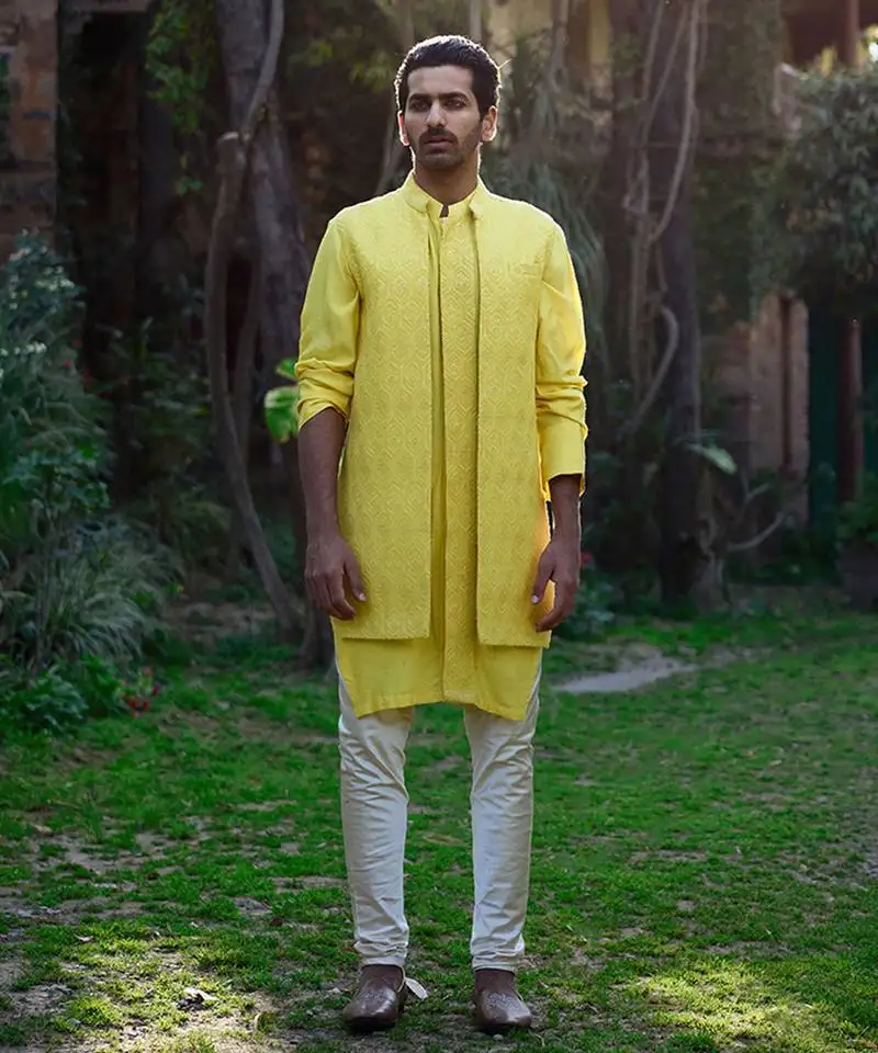 Sunset yellow juna mahal bandi set