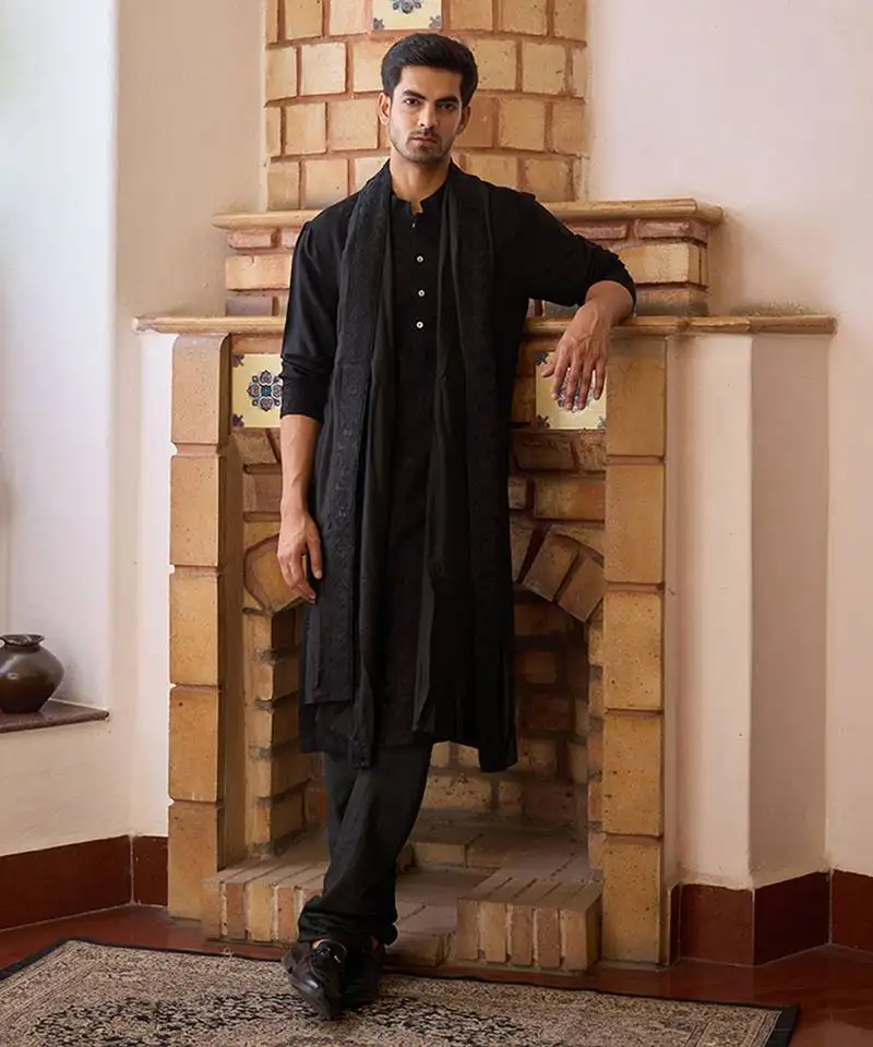 Black ranjit kurta set