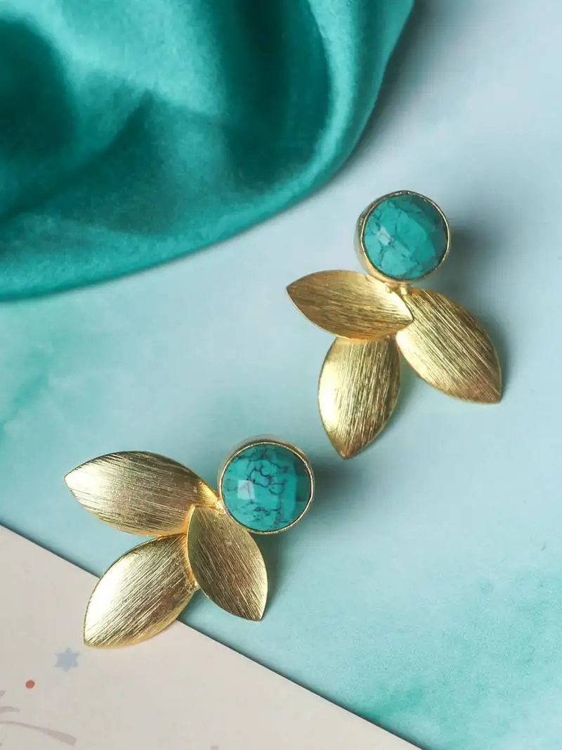 Delight firoza leaf studs