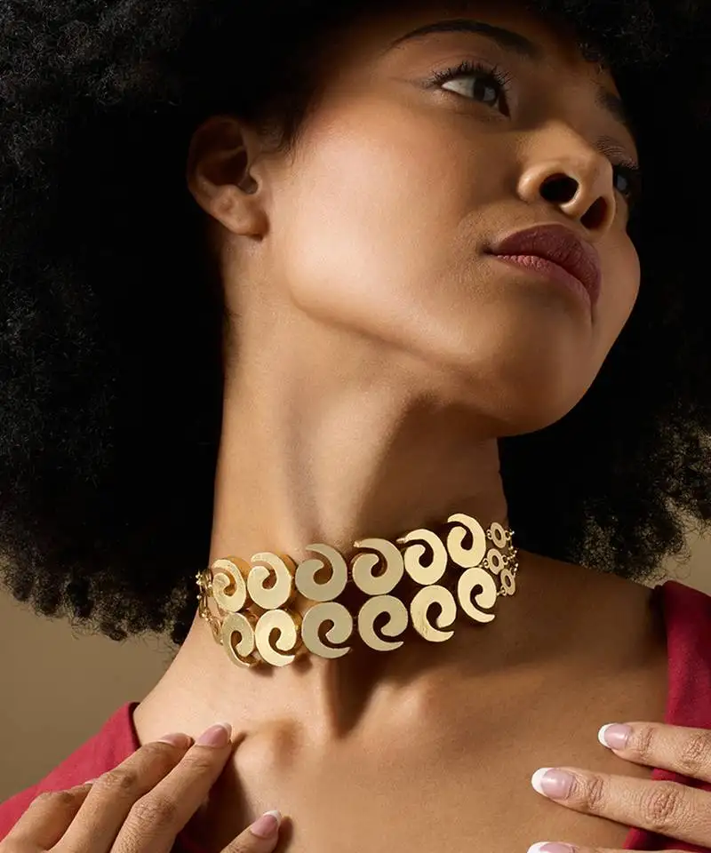 Gold olvine necklace