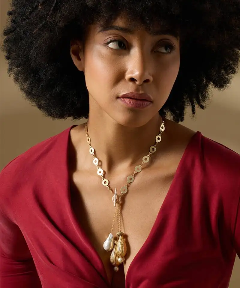 Gold calypso necklace