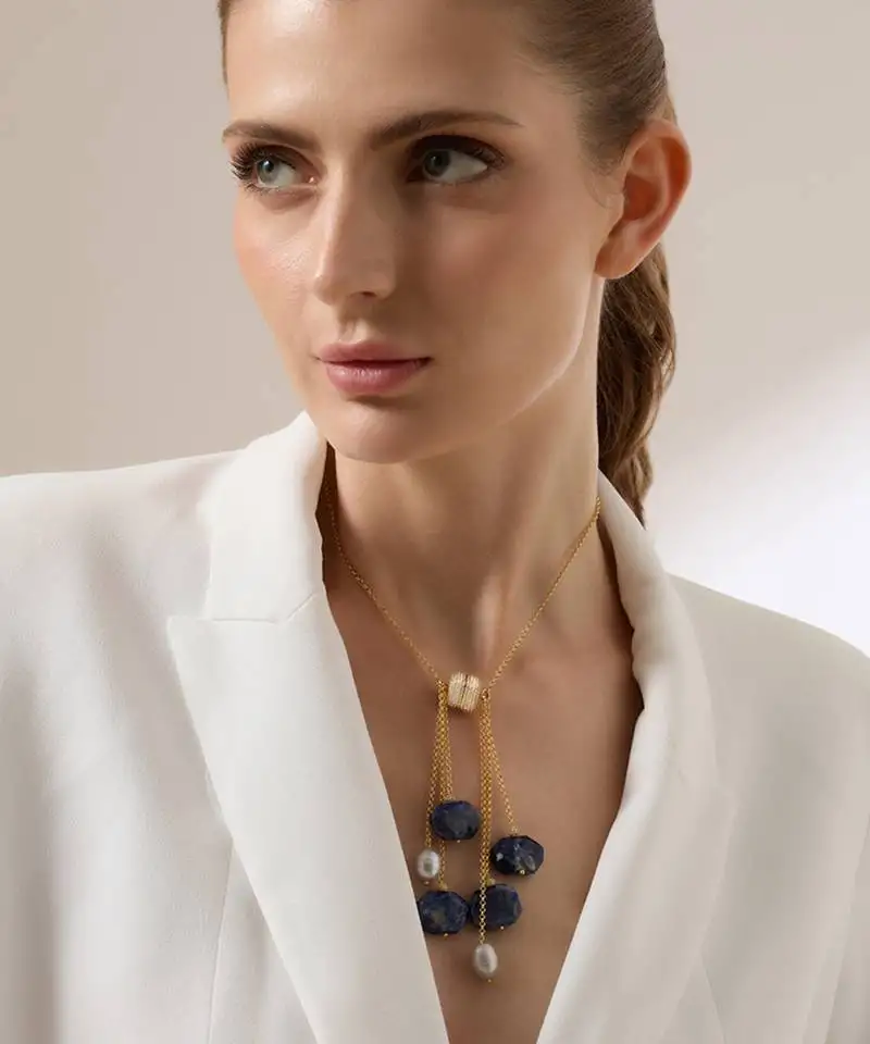 Blue avenari necklace