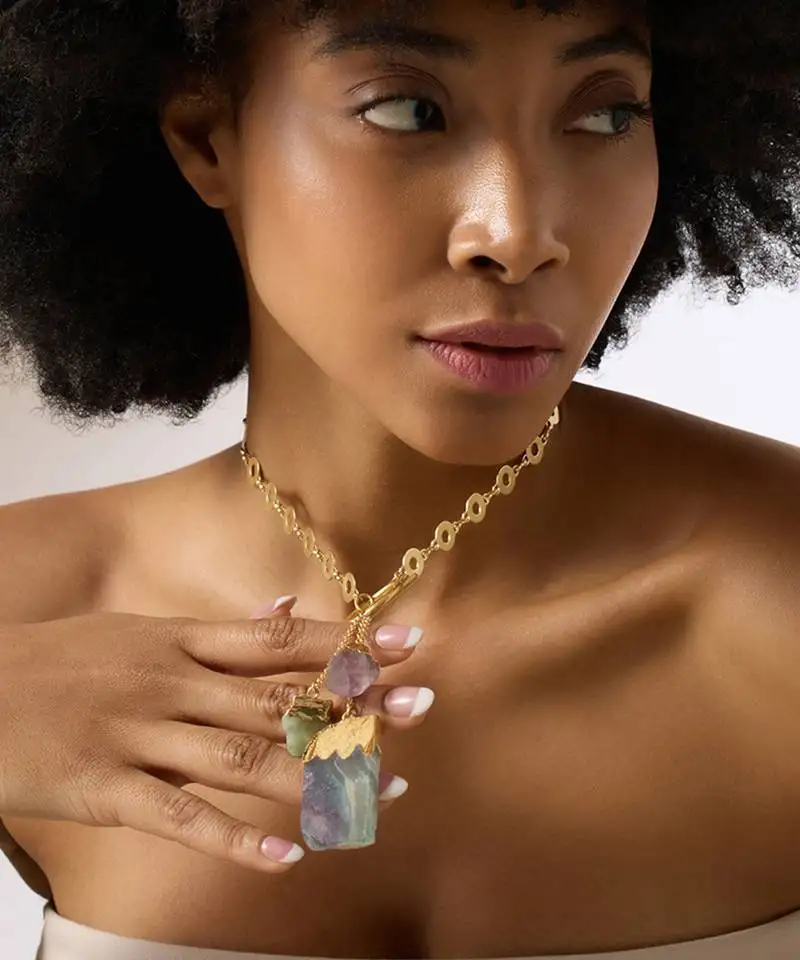 Gold veloura necklace