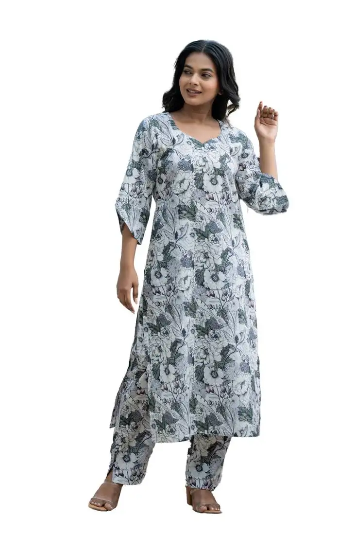 Sweet heart neck with curved sleeve kurta set