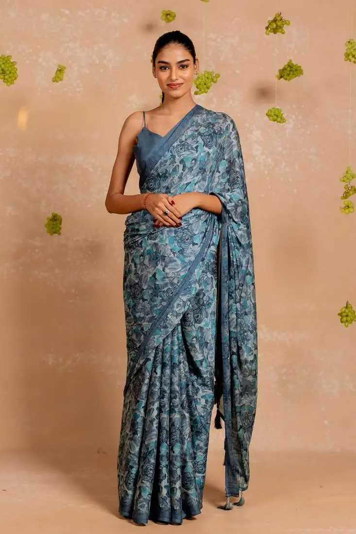 Dusty blue chiffon floral print saree with unstitched blouse piece