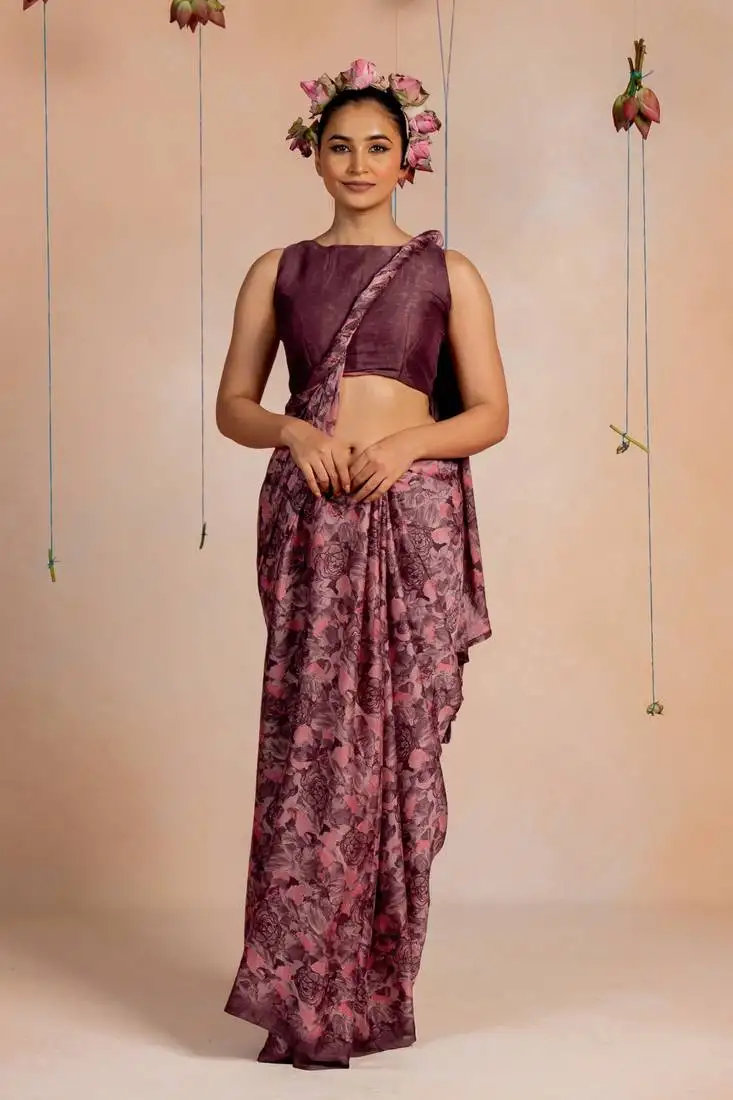 Dusty mauve chiffon floral print saree with unstitched blouse piece