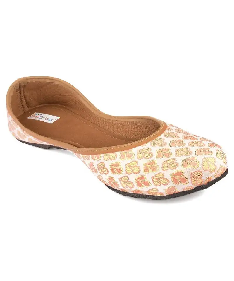 Cushioned peach brocket flats