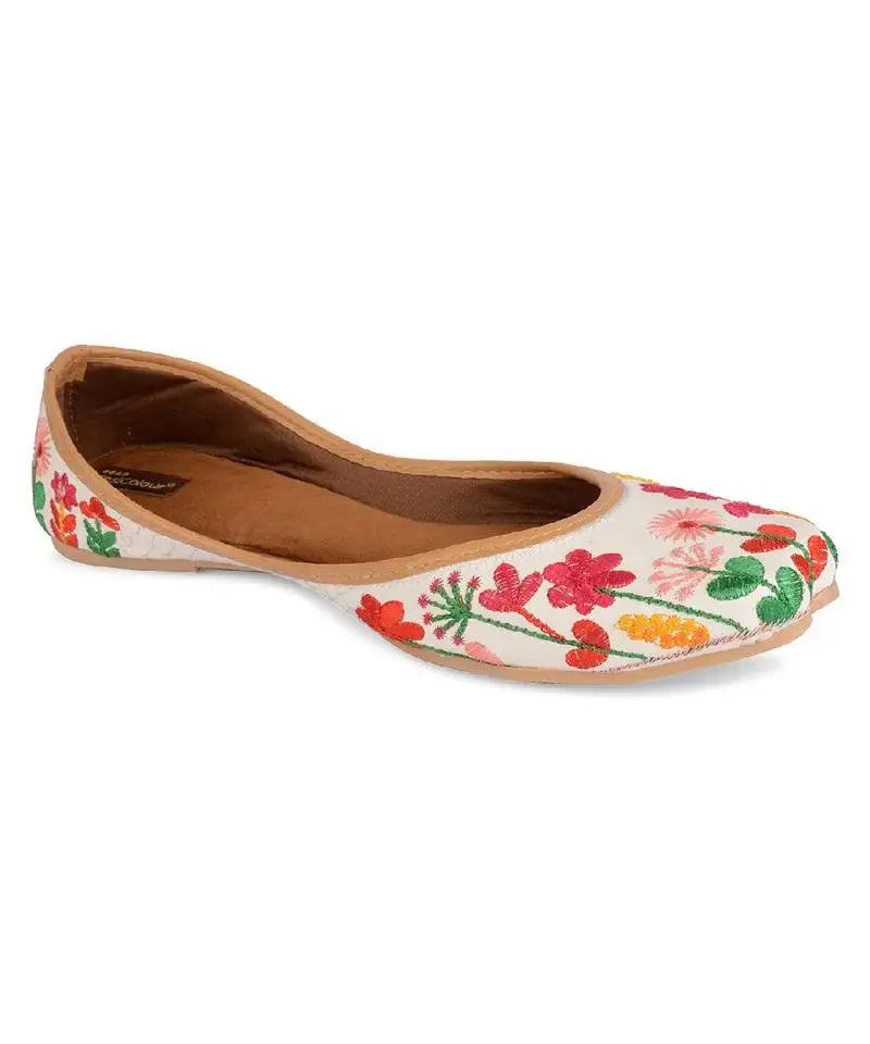 Embroideredellished white forest mojari flats