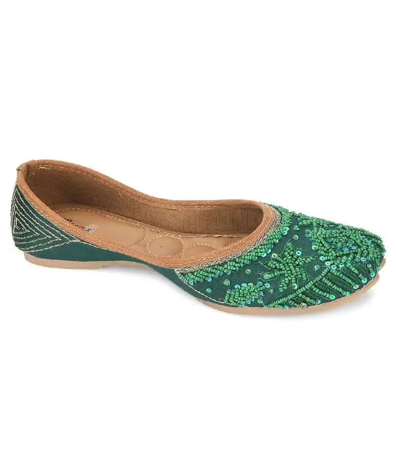 Green pearl flats