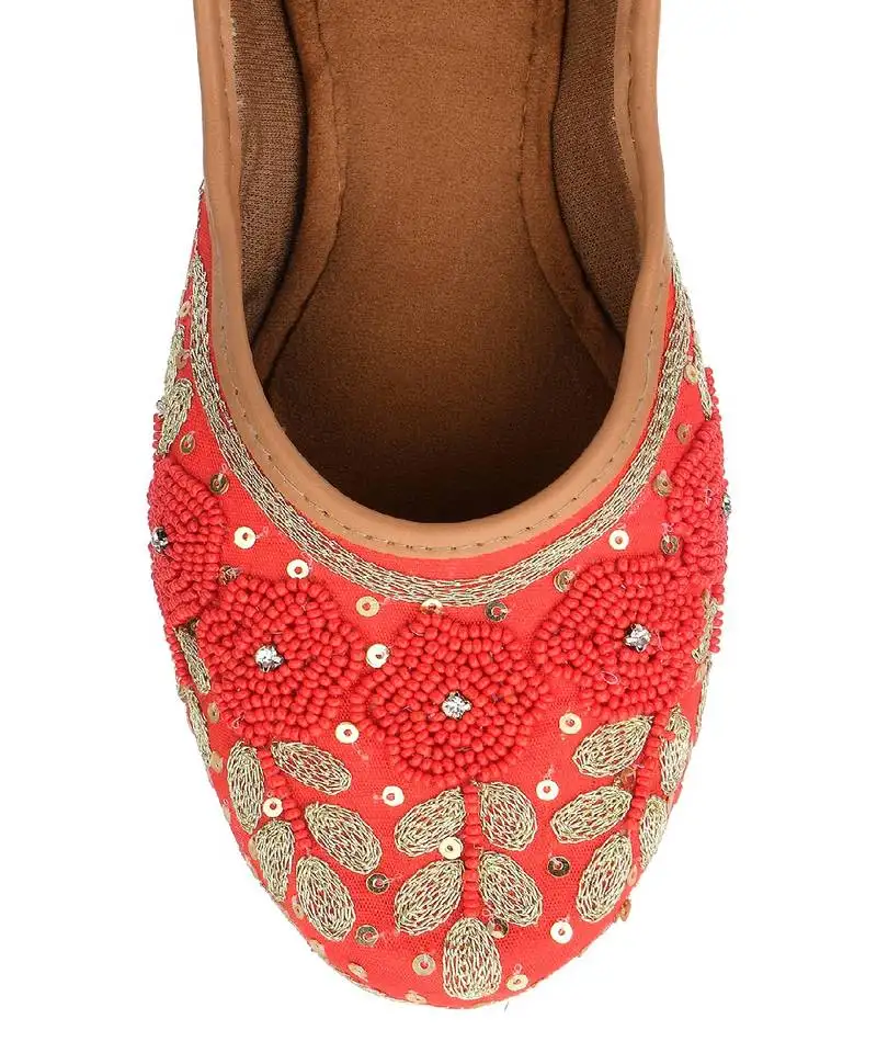 Red pearl flower flats