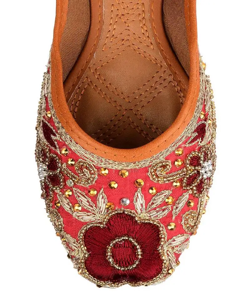 Maroon velvet embroidered flats