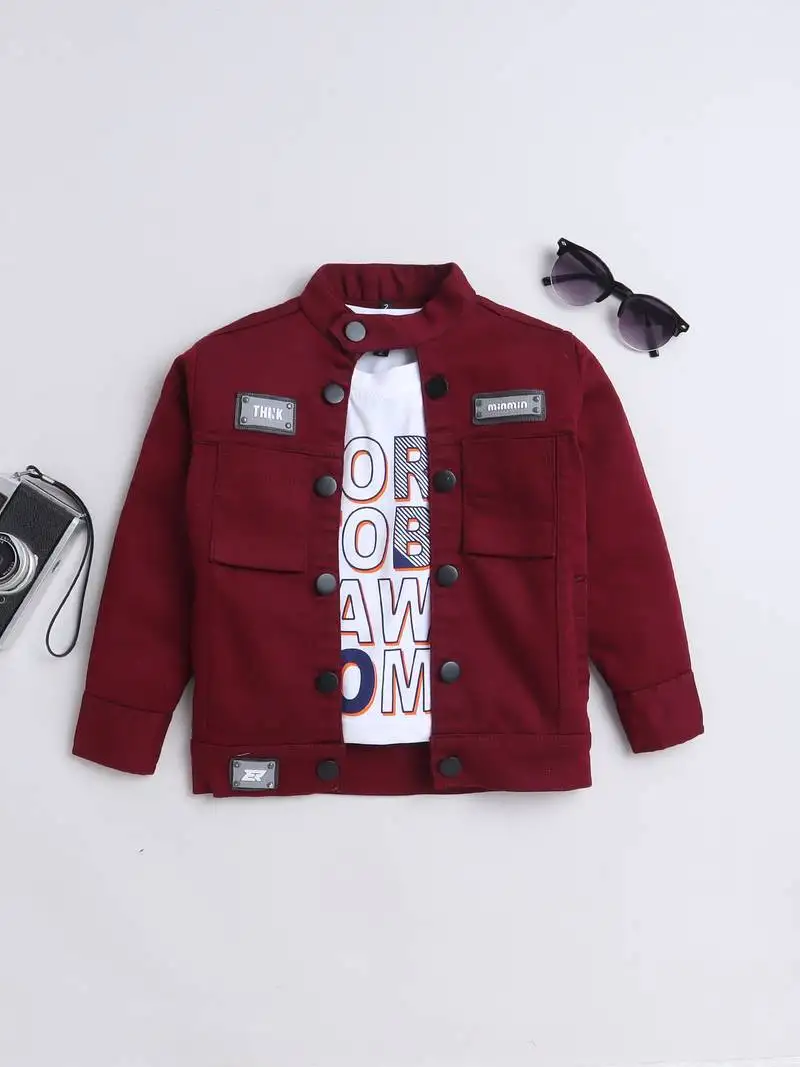 Maroon printed t-shirt with front pocket denim jacket