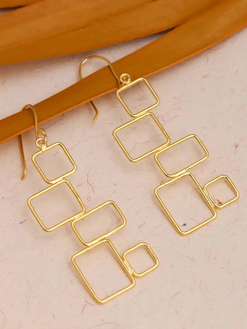 Geometric wired earrings - gold plated