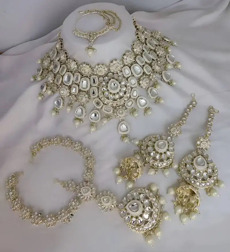 Elegant polki kundan bridal set with necklace, earring & mathapati-handcrafted indian wedding jewelry with pearl accents
