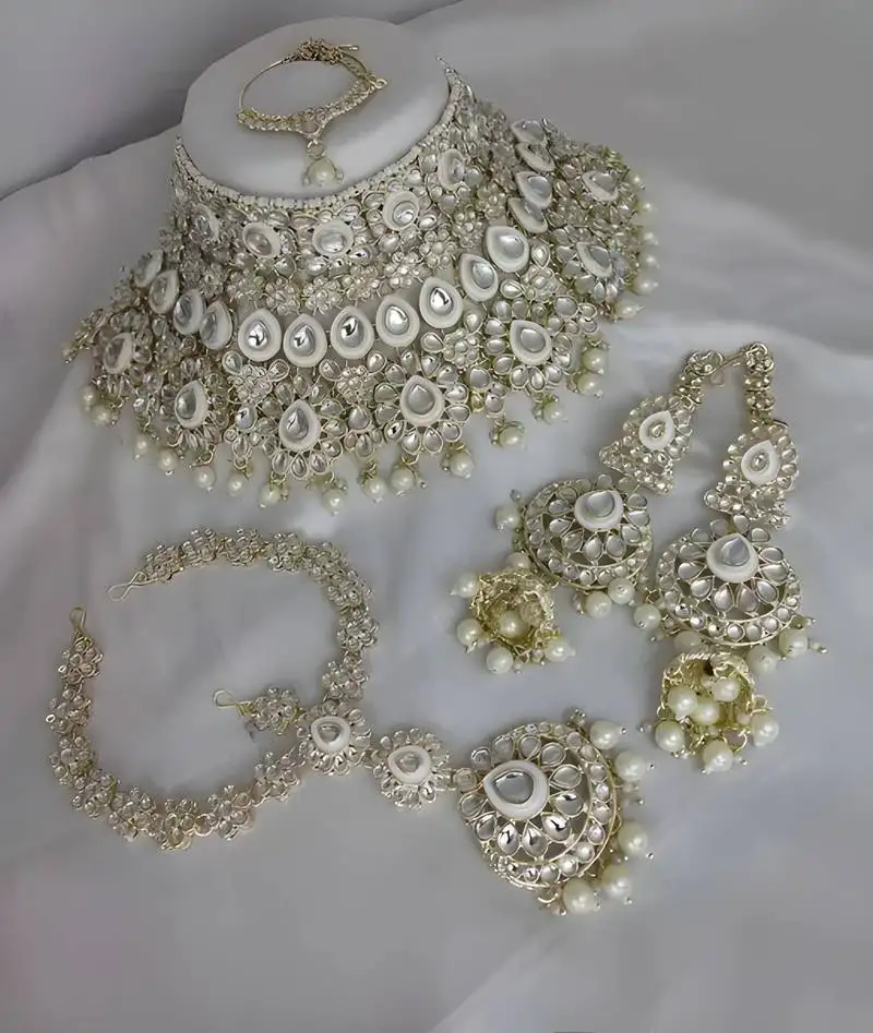 Luxurious white kundan bridal set - complete semi wedding jewelry collection with pearl embellishments