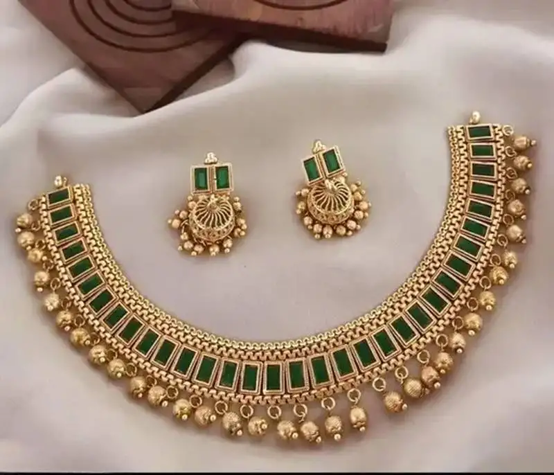 Traditional gold-plated kundan choker necklace with green stones & beads – ethnic indian jewelry set
