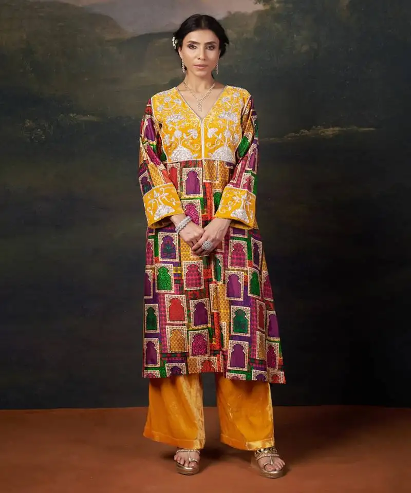 Hand-embroidered jharoka print yellow kurta set