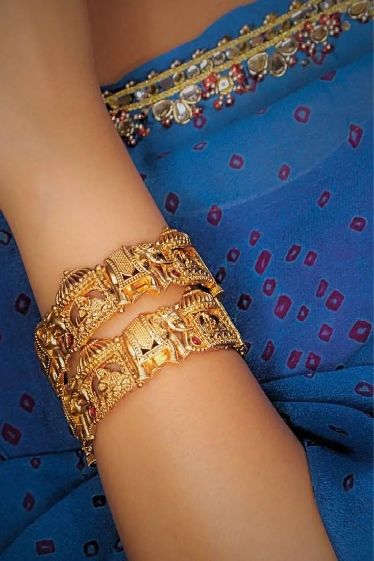 Gold-plated doli barat dulhan screw kada bangles set of 2