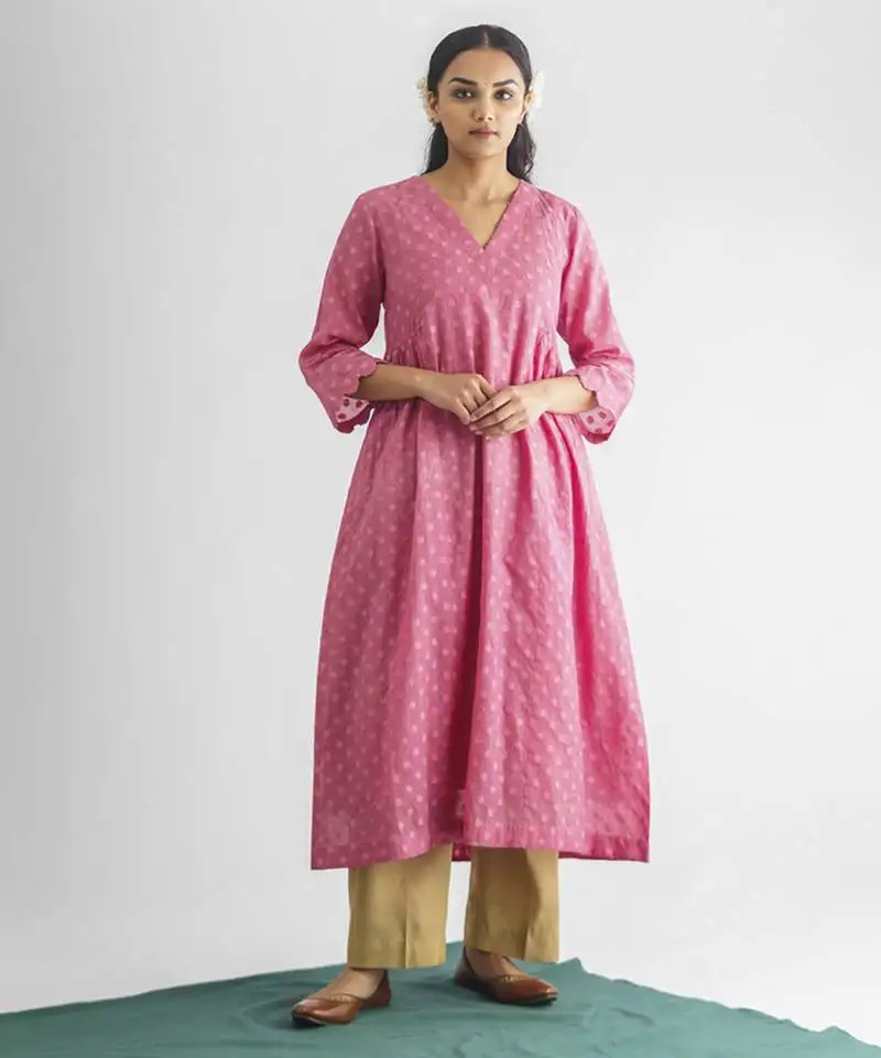Pink hand embroidered chanderi silk kurta (with slip)
