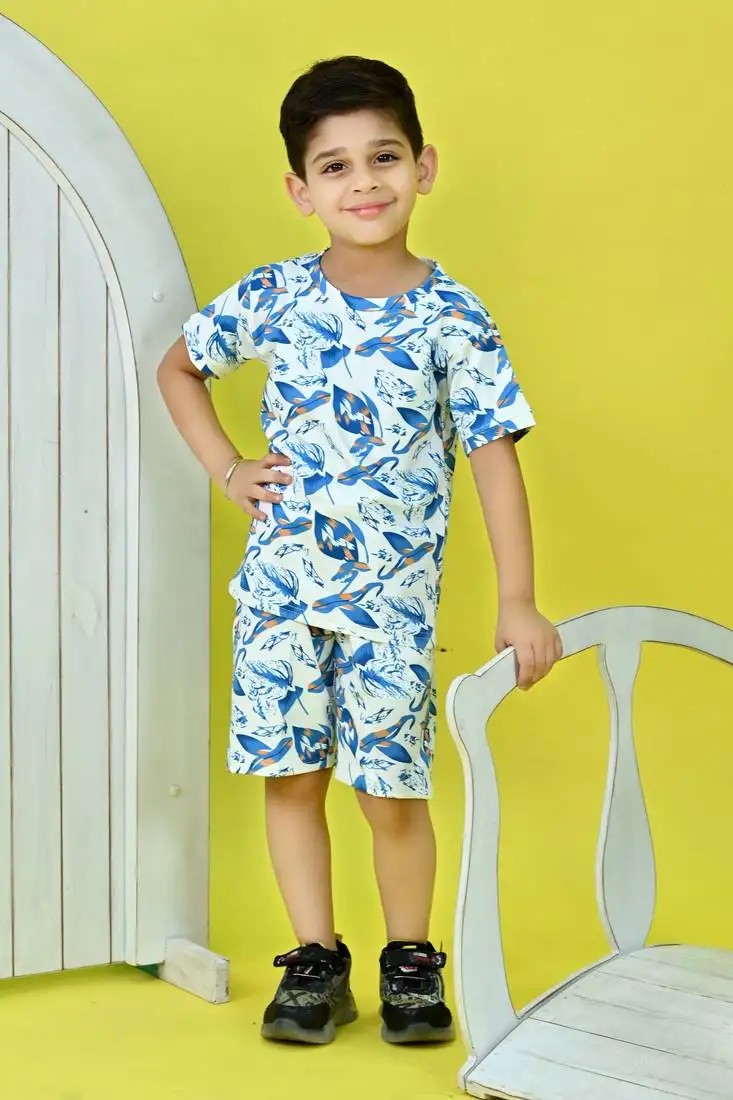 White cotton knitted tropical printed half sleeves t-shirt and shorts set fo boys