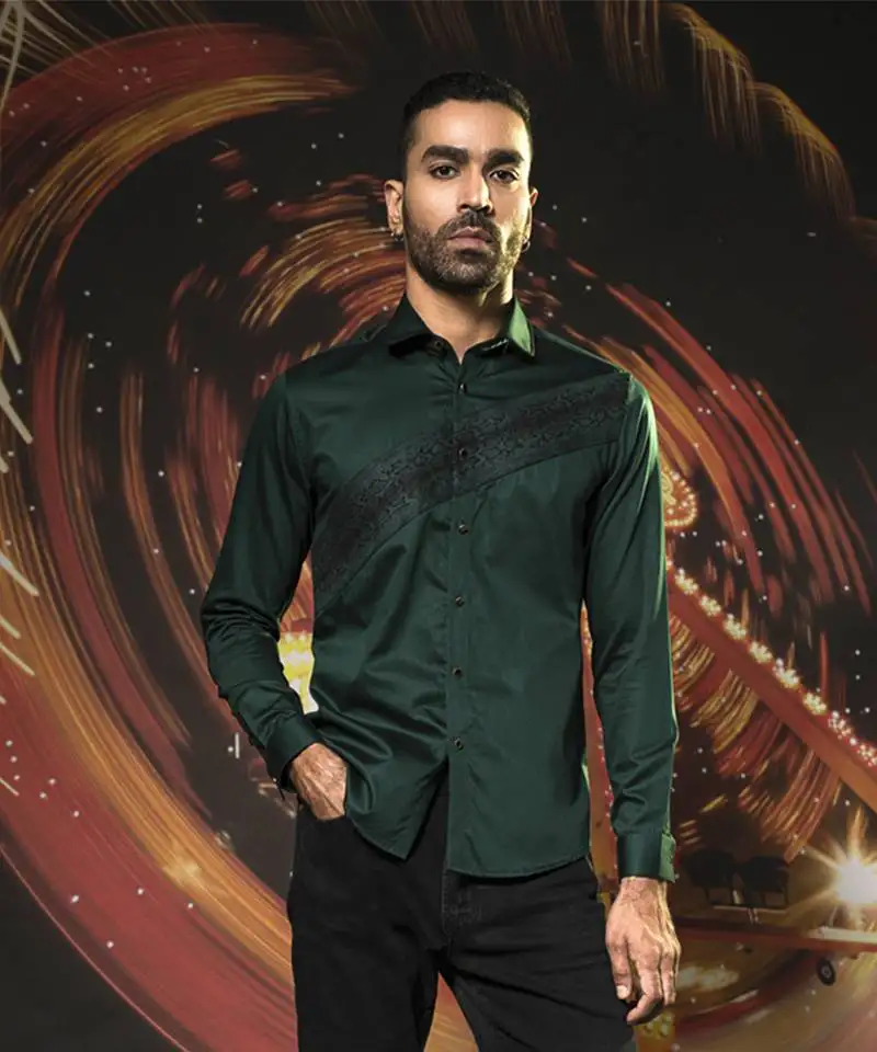 Green plain cotton men's shirt with patch of snake print