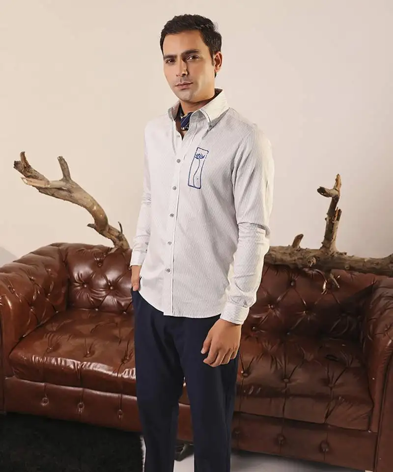 Grey plain cotton men's shirt with silver metal buttons