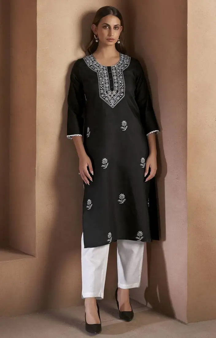 Black cotton blend floral embroidered kurta for women