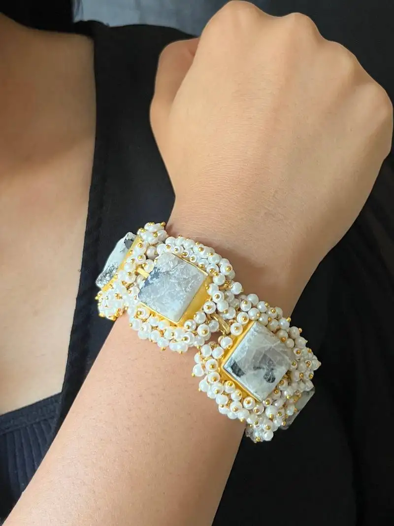 Natural durzi white and black bracelet