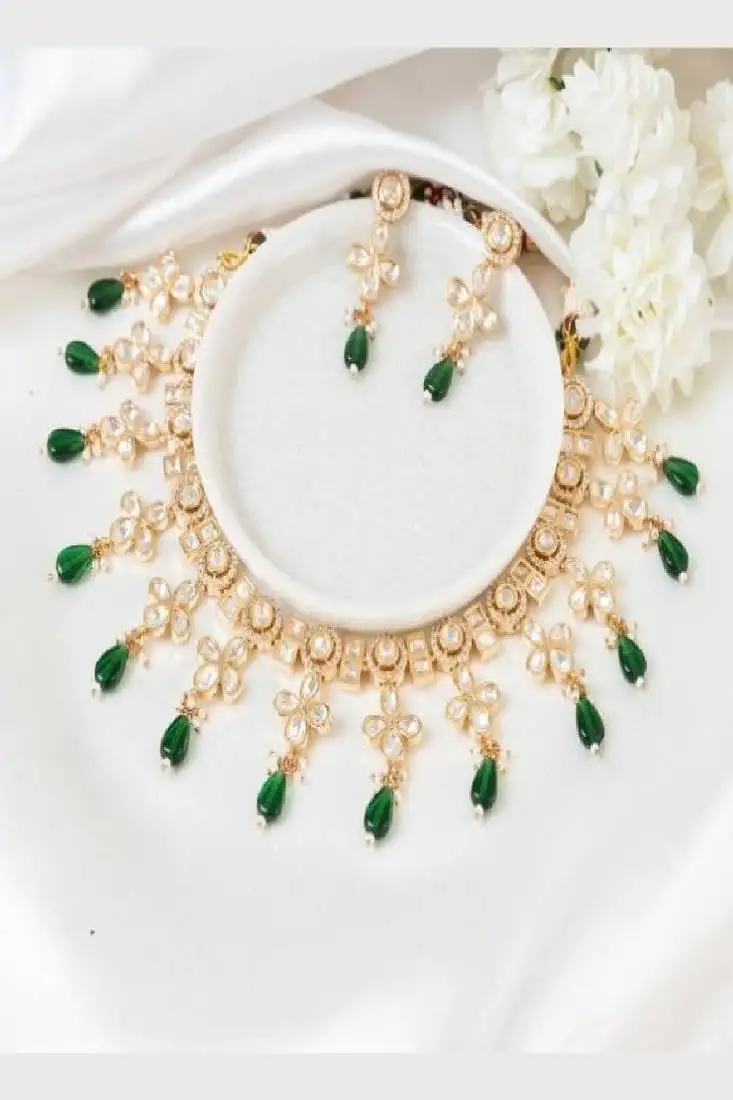 Evana polki green necklace