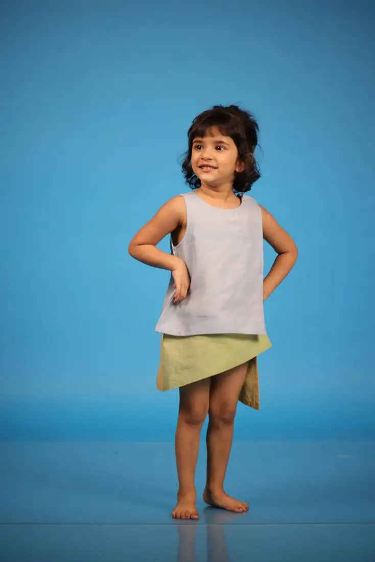 Blue shades of bloom cotton dress with hues