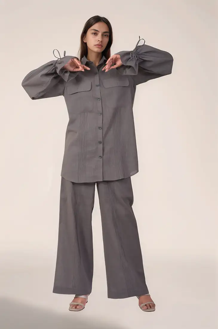 Violet paisley banarasi art silk embellished saree with matching blouse