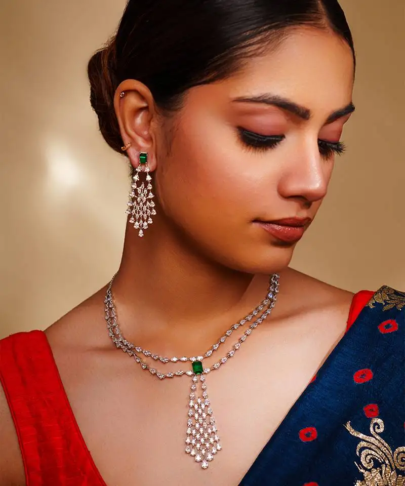 Green diamond white finish necklace set