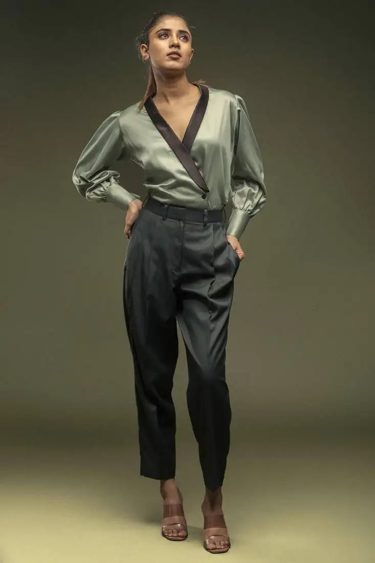 Pastel green shawl collar shirt