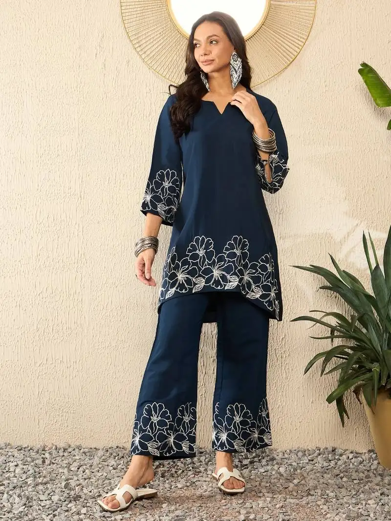 Women blue silk blend solid embroidered coord sets
