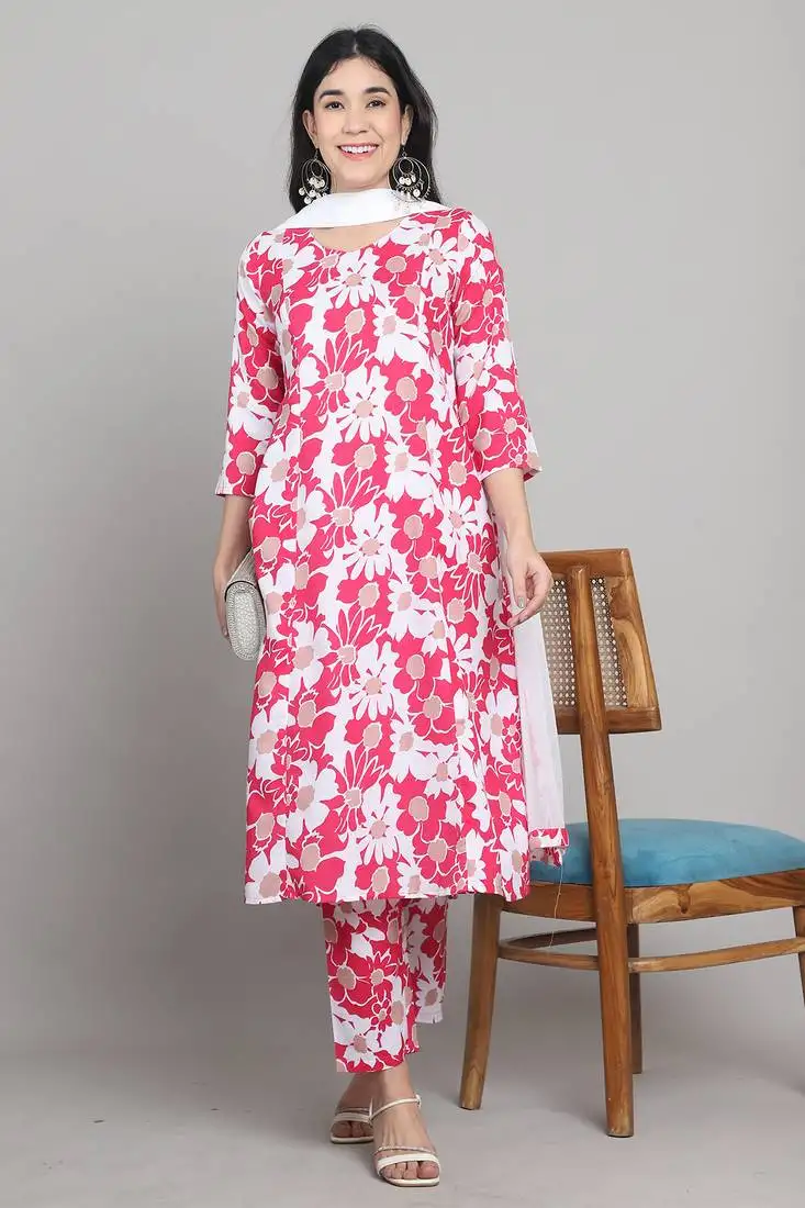 Women's cotton blend floral printed kurta & pantwith dupatta stitched