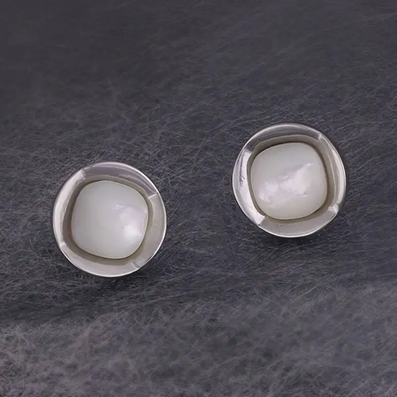 Creative squire shape pearl silver plated stud earring for women and girls