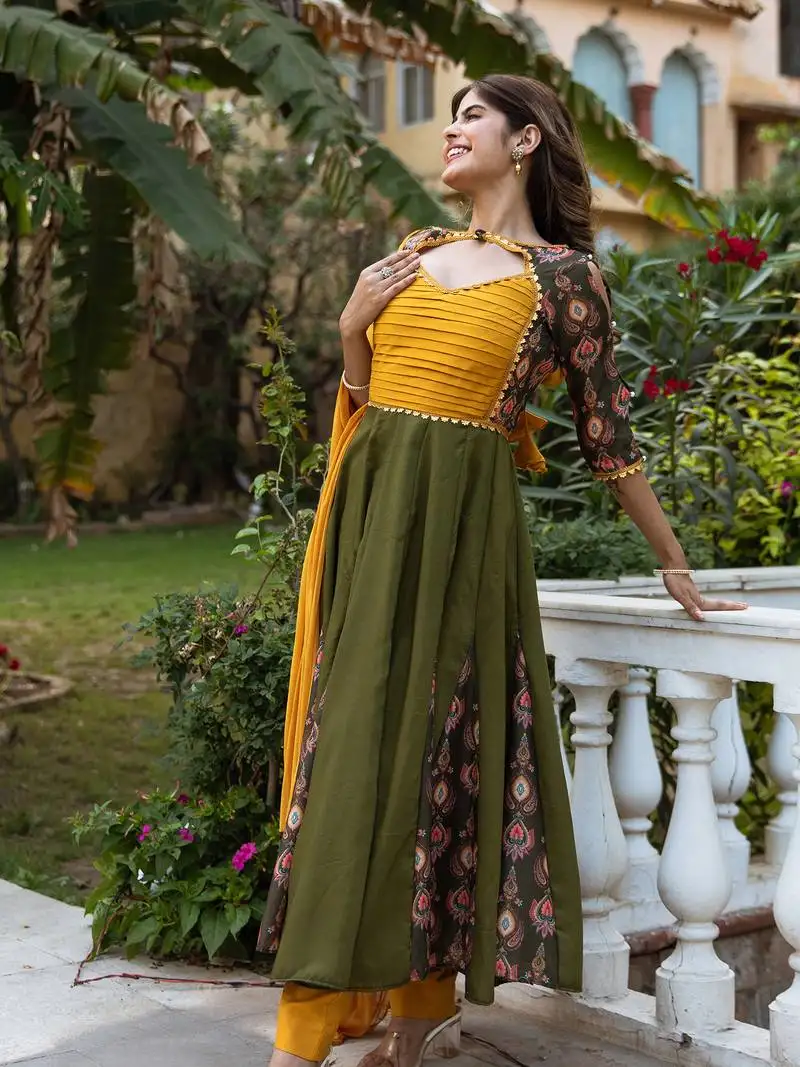 Kiyara-maslin-green-anarkali-suit-set