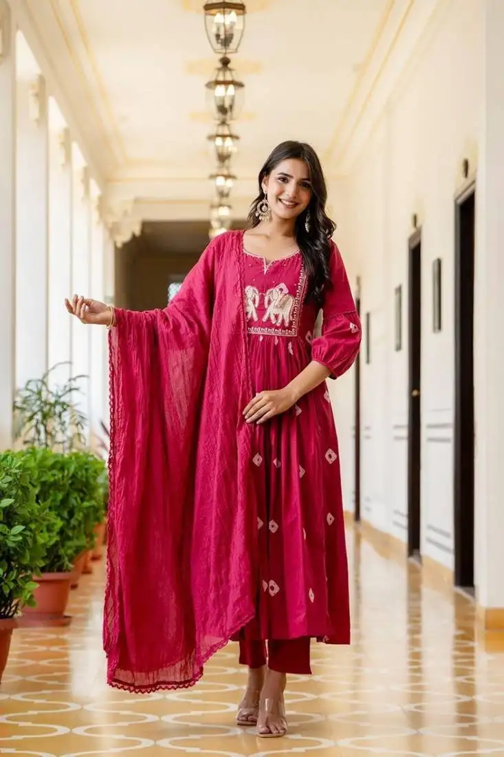Stylish women haati embroidery anarkali kurta pant & dupatta set