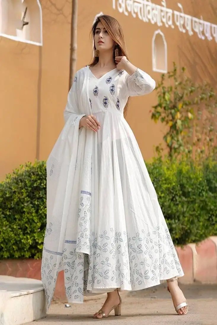 Stylish women anarkali kurta & dupatta set