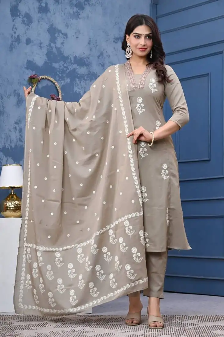 Stylish women cotton dorry embroidery long kurta pant & dupatta set