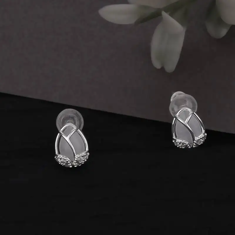 Pleasant oval shape silver plated stud earring for women and girls