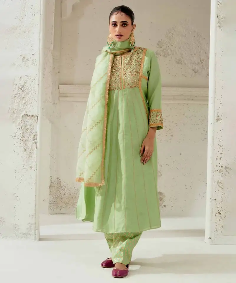 Green silk blend hand embroidered kurta set