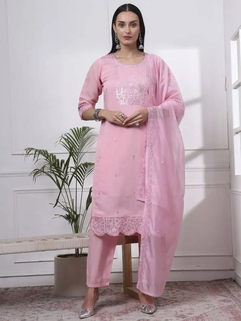 Slik blend pink straight kurta dupatta pant set