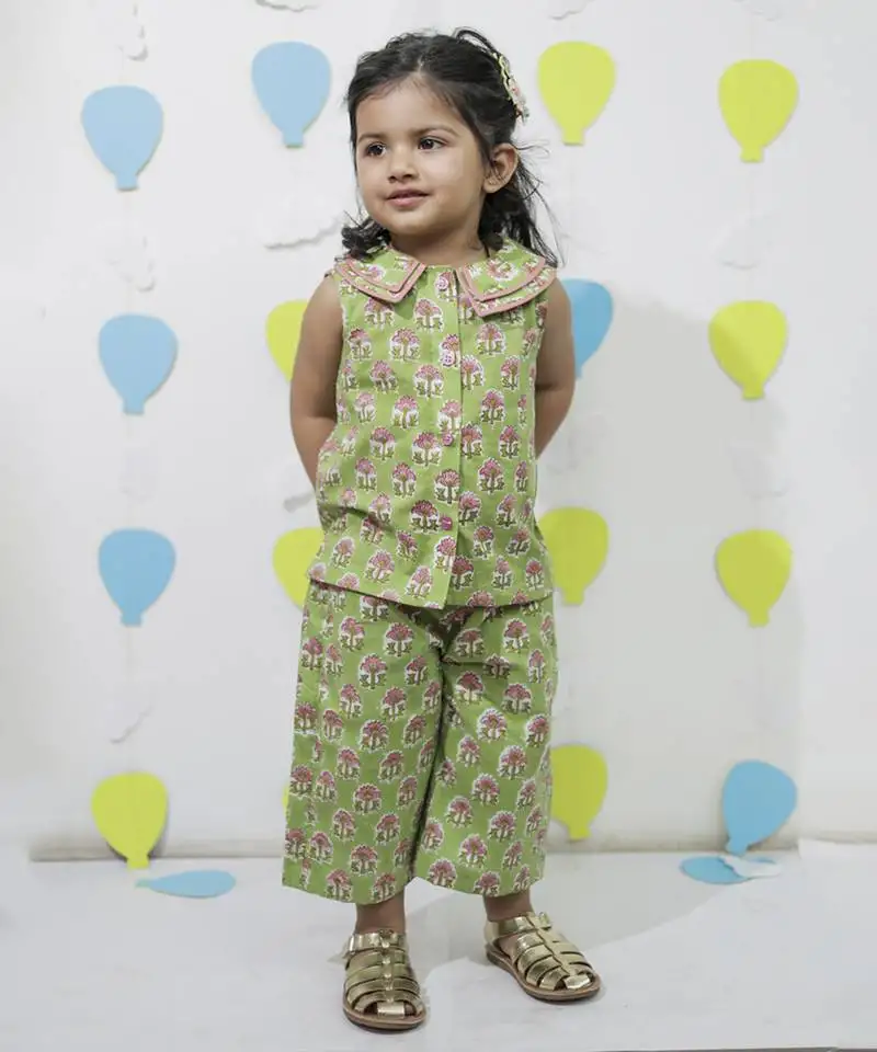 Green cotton floral printed shirt and pant for girls