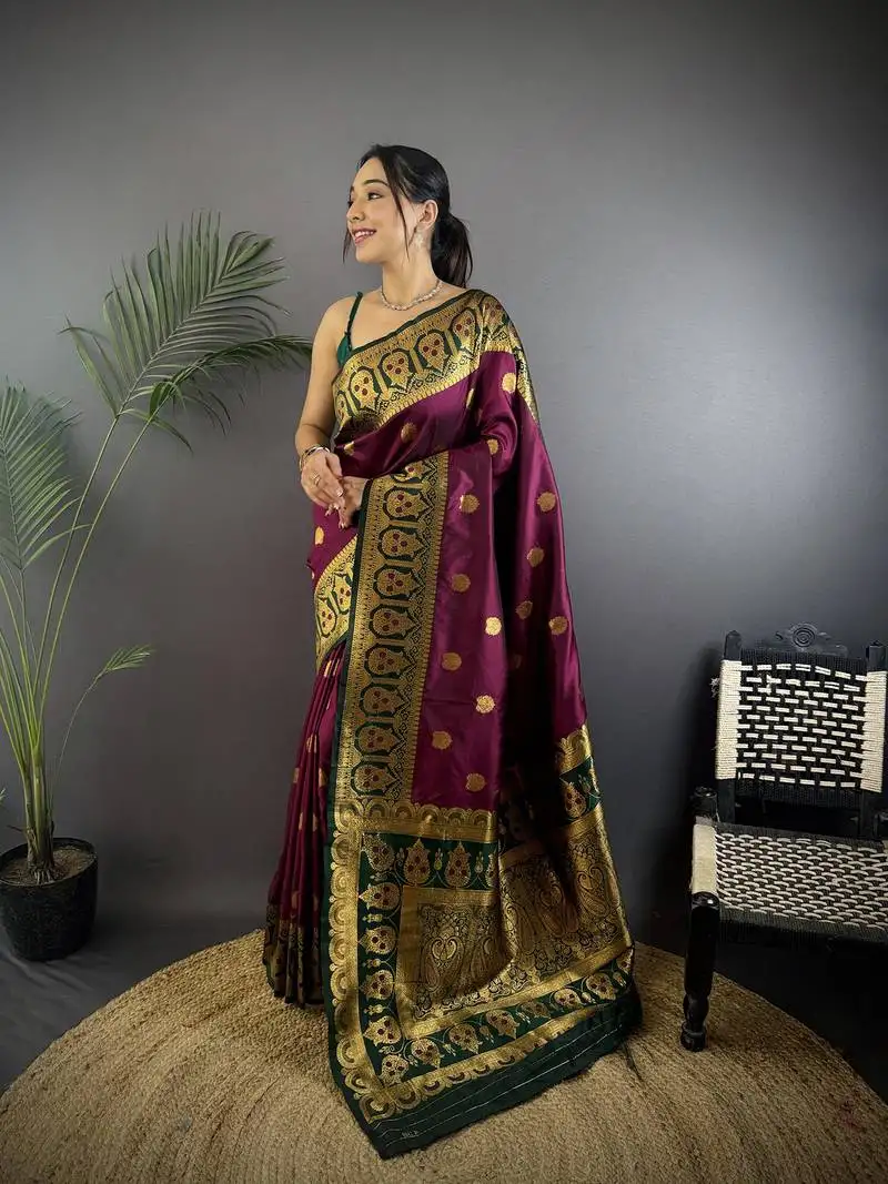 Burgundy silk blend butti zari weaving constrast pallu banarasi saree