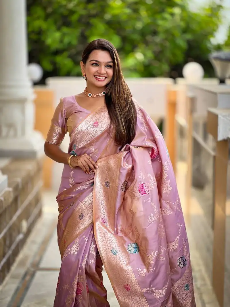 Lovender floral banarasi silk blend woven saree with matching blouse